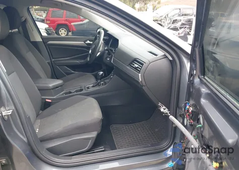 2019 Volkswagen Jetta 1.4T R-Line/1.4T S/1.4T Se z USA, uszkodzony, nr VIN 3VWCB7BU9KM144868